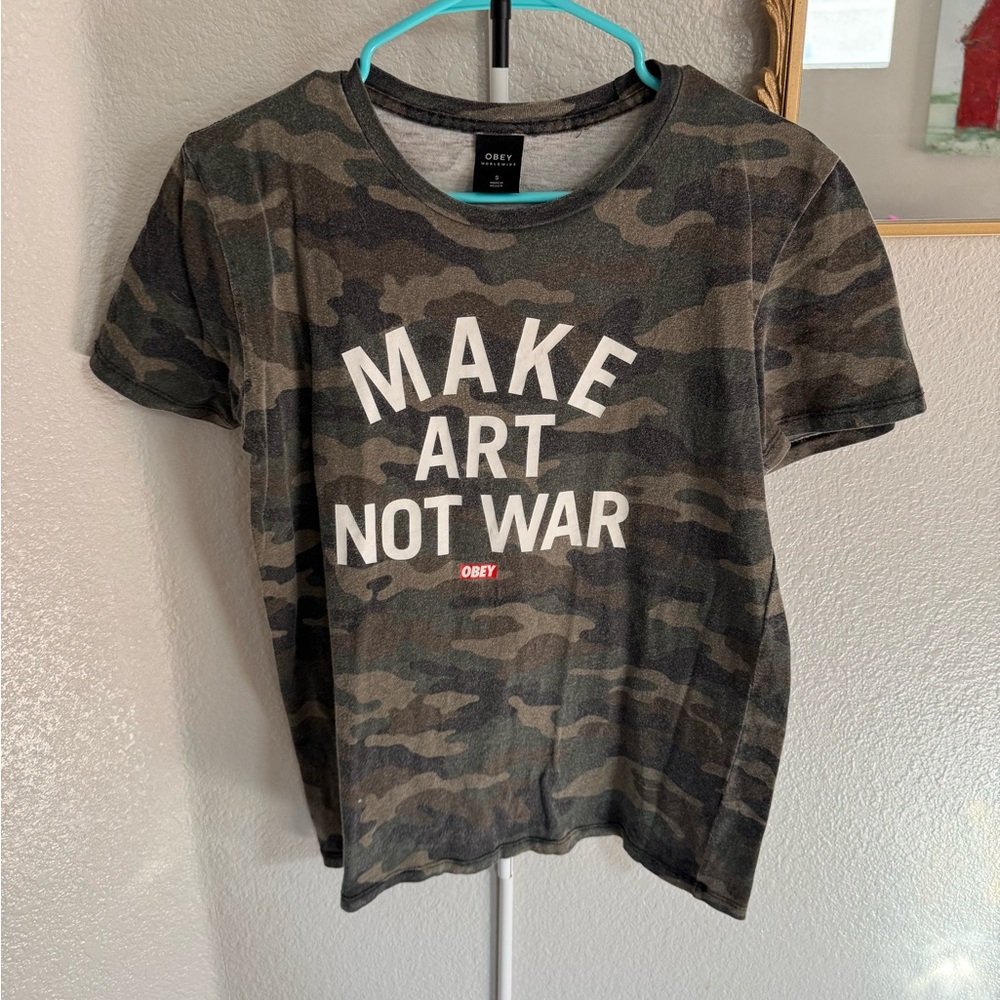 OBEY motto tee “Make Art”